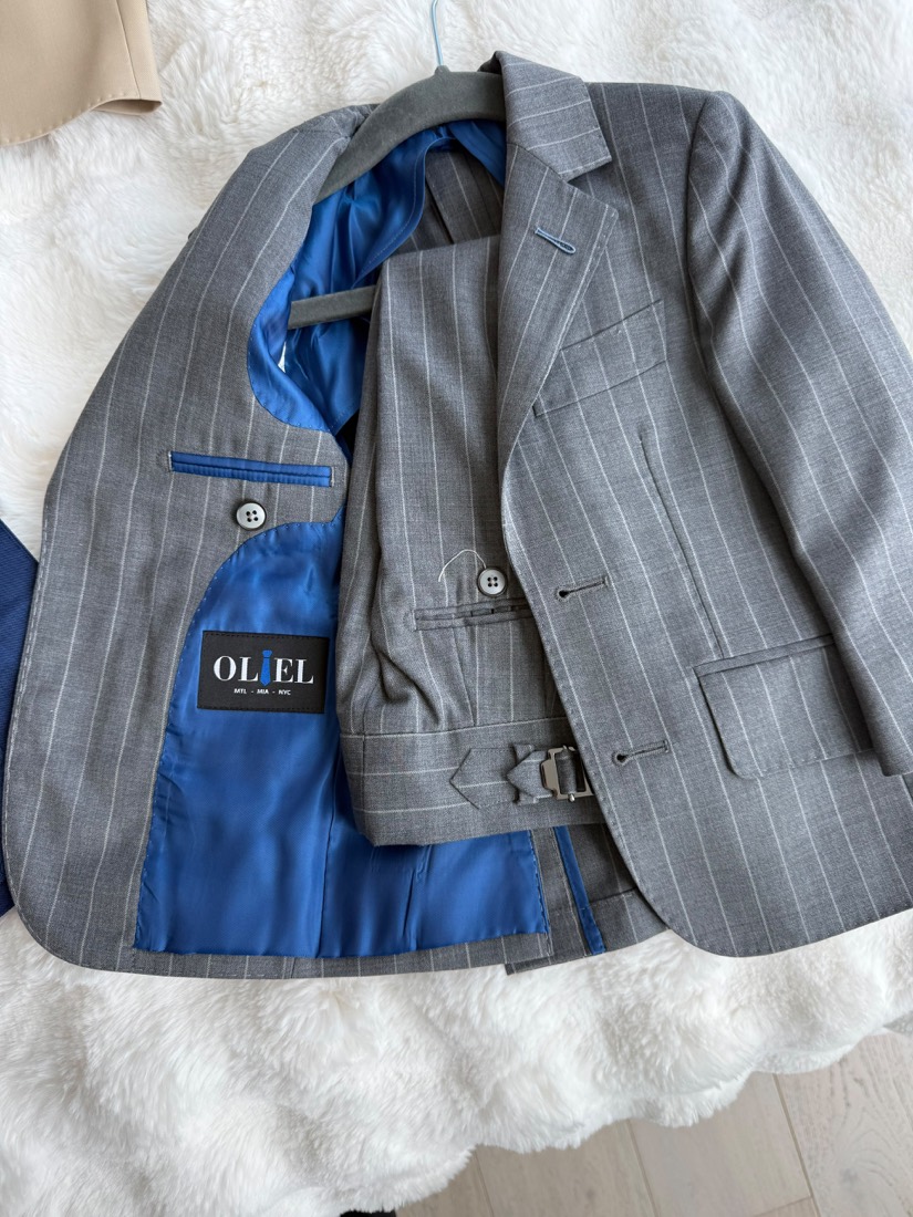 Grey windowpane suit with custom lining